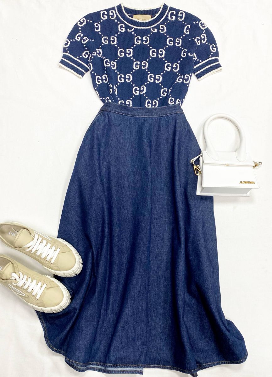 Юбка /джинса / Gucci размер 42 цена 54 793 руб
Кофта Gucci размер S цена 31 310 руб
Кеды Prada размер 40 цена 39 138 руб
Сумочка Jacquemus 