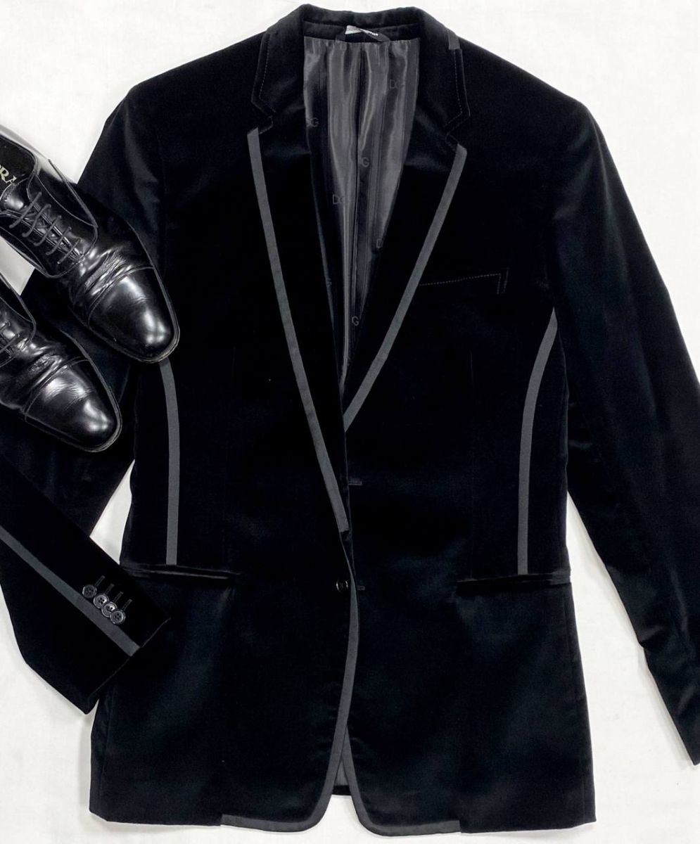 #mechtamem Пиджак / бархат/ Dolce Gabbana размер 54 цена 39 138 руб
Туфли Prada размер 43.5 цена 7 828 руб