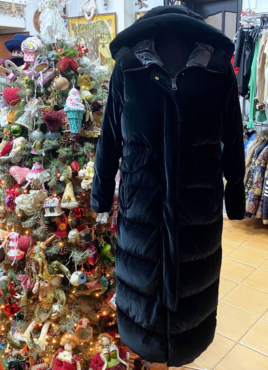 Пуховик/ бархат/ Herno размер 40 цена 31 310 руб