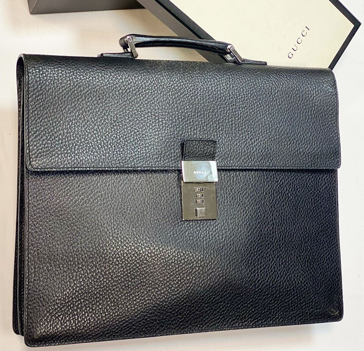 Портфель Gucci размер 40/30 цена 30 770 руб 