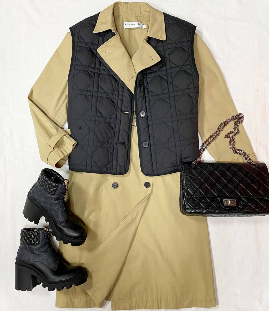 Тренч + жилет Christian Dior размер 44 цена 156 550 руб 
Ботинки Gucci размер 38 цена 46 965 руб 
Сумка Chanel