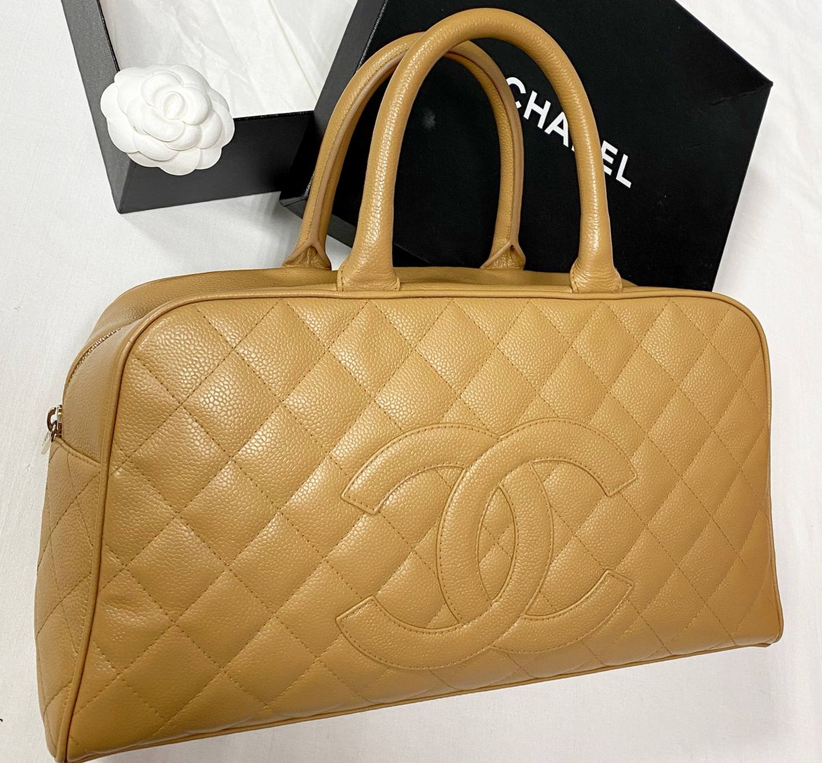 Сумка Chanel размер 35/20 цена 187 860 руб