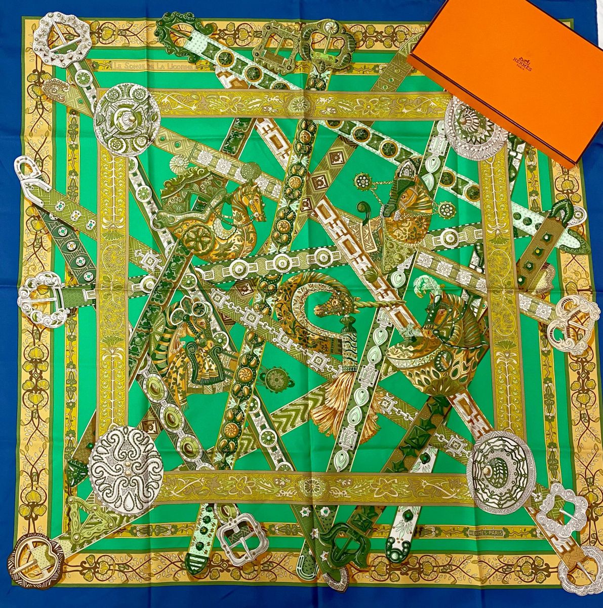 Платок / шелк / Hermès размер 90/90 цена 43 834 руб