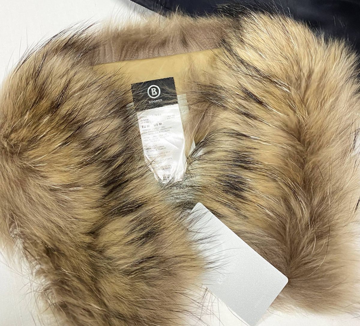 Воротник Bogner цена 4 697 руб / новый с бирками /