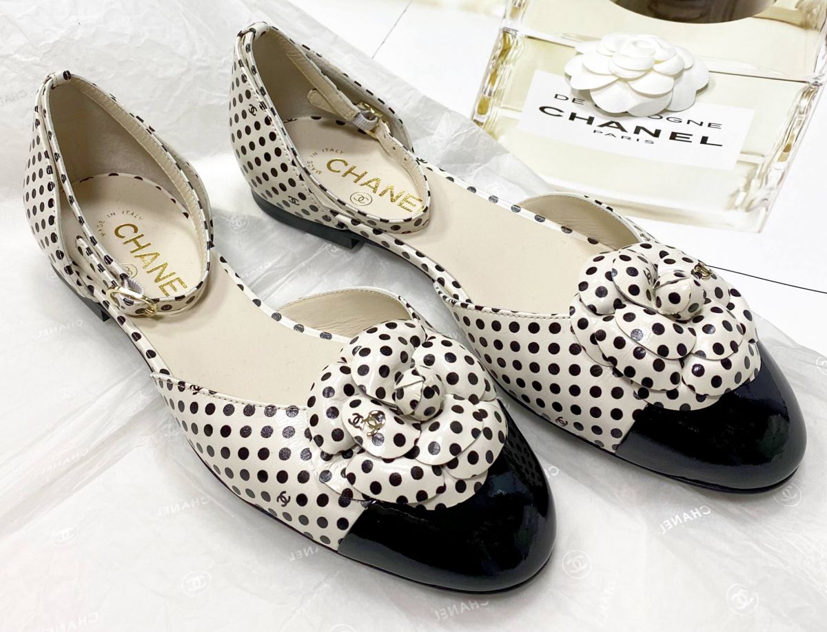 Босоножки Chanel размер 39.5 цена 78 275 руб / новые / 