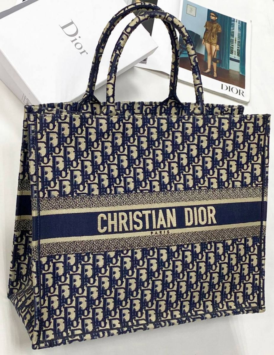 Сумка Christian Dior размер 40/35 цена 125 240 руб