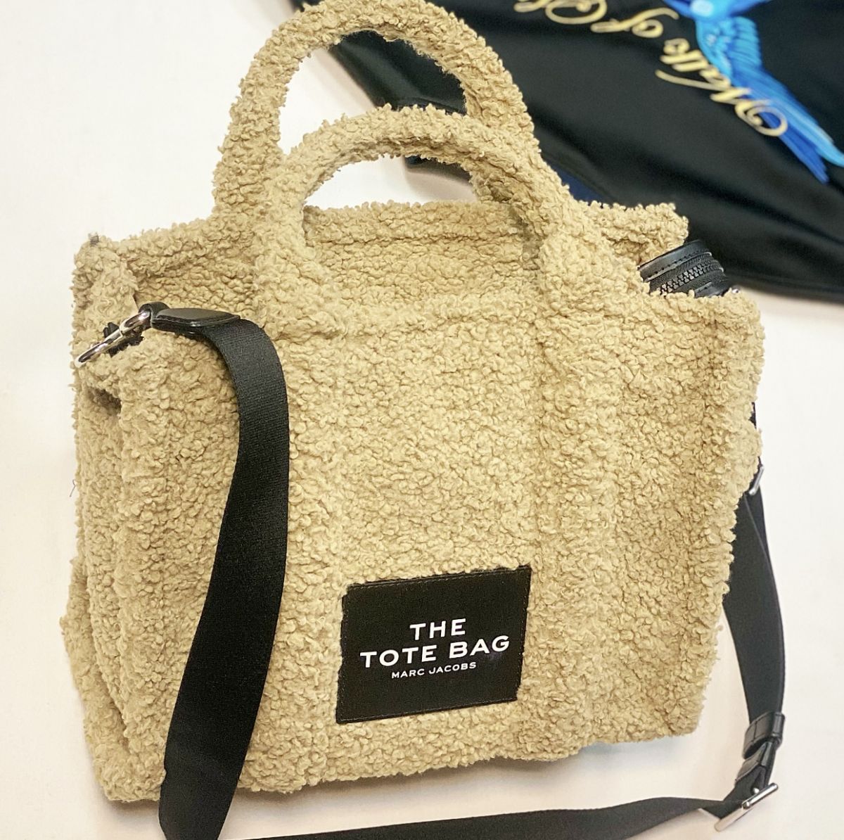 Сумка Marc Jacobs размер 30/25 цена 15 385 руб 
