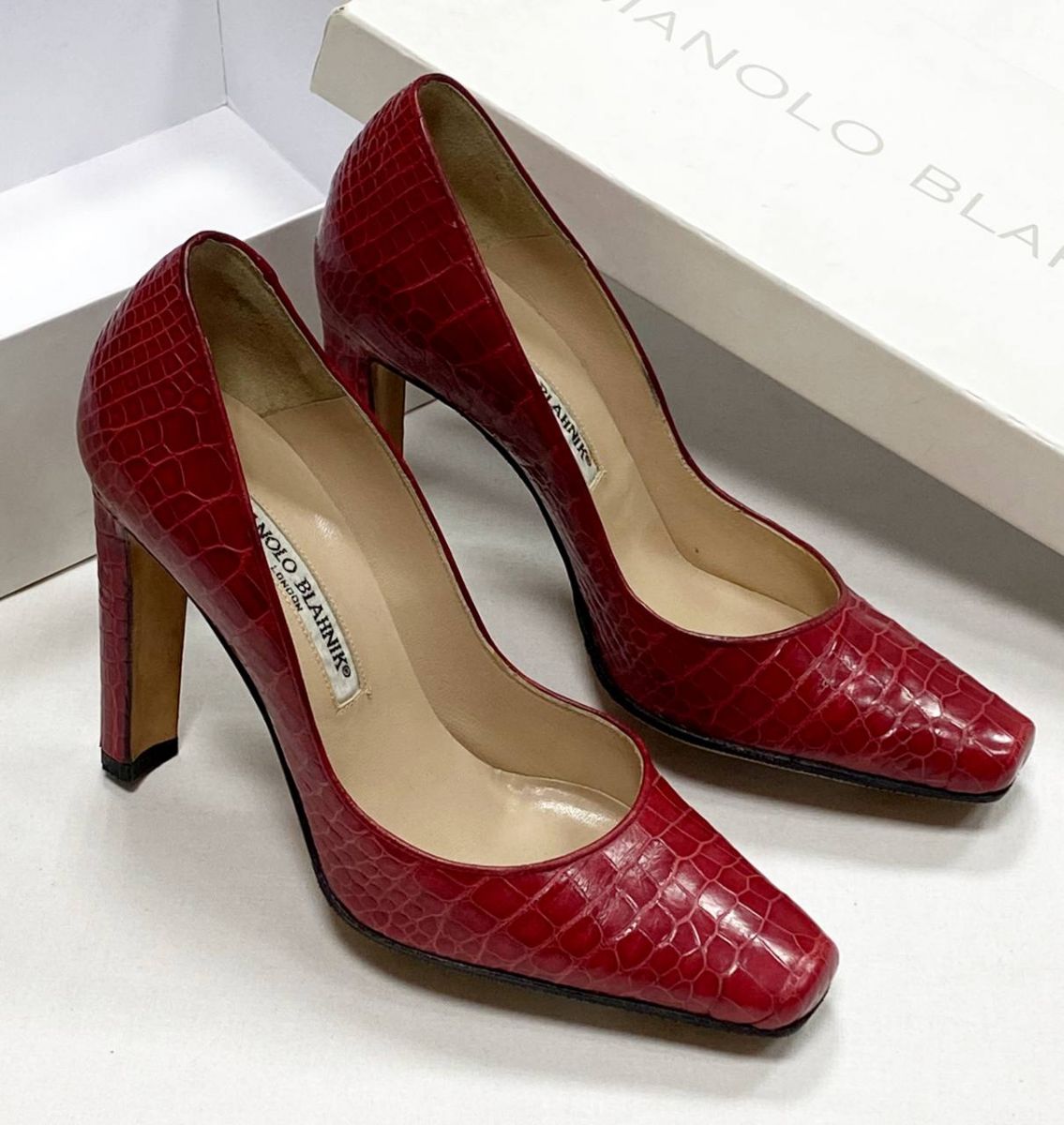 Туфли / крокодил/ Manolo Blahnik размер 36.5 цена 62 620 руб 