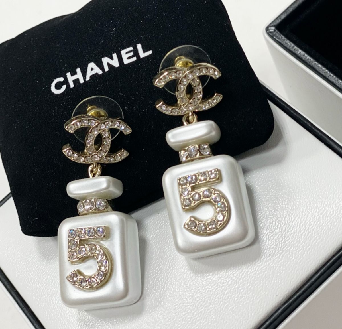Серьги Chanel цена 61 540 руб / упаковка / 