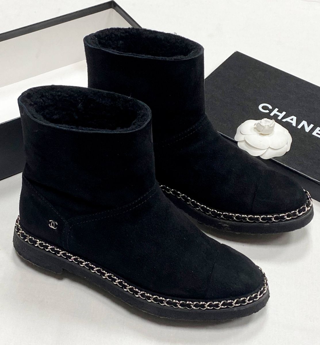 Ботинки/ замша/ на меху/ Chanel размер 40 цена 62 620 руб

