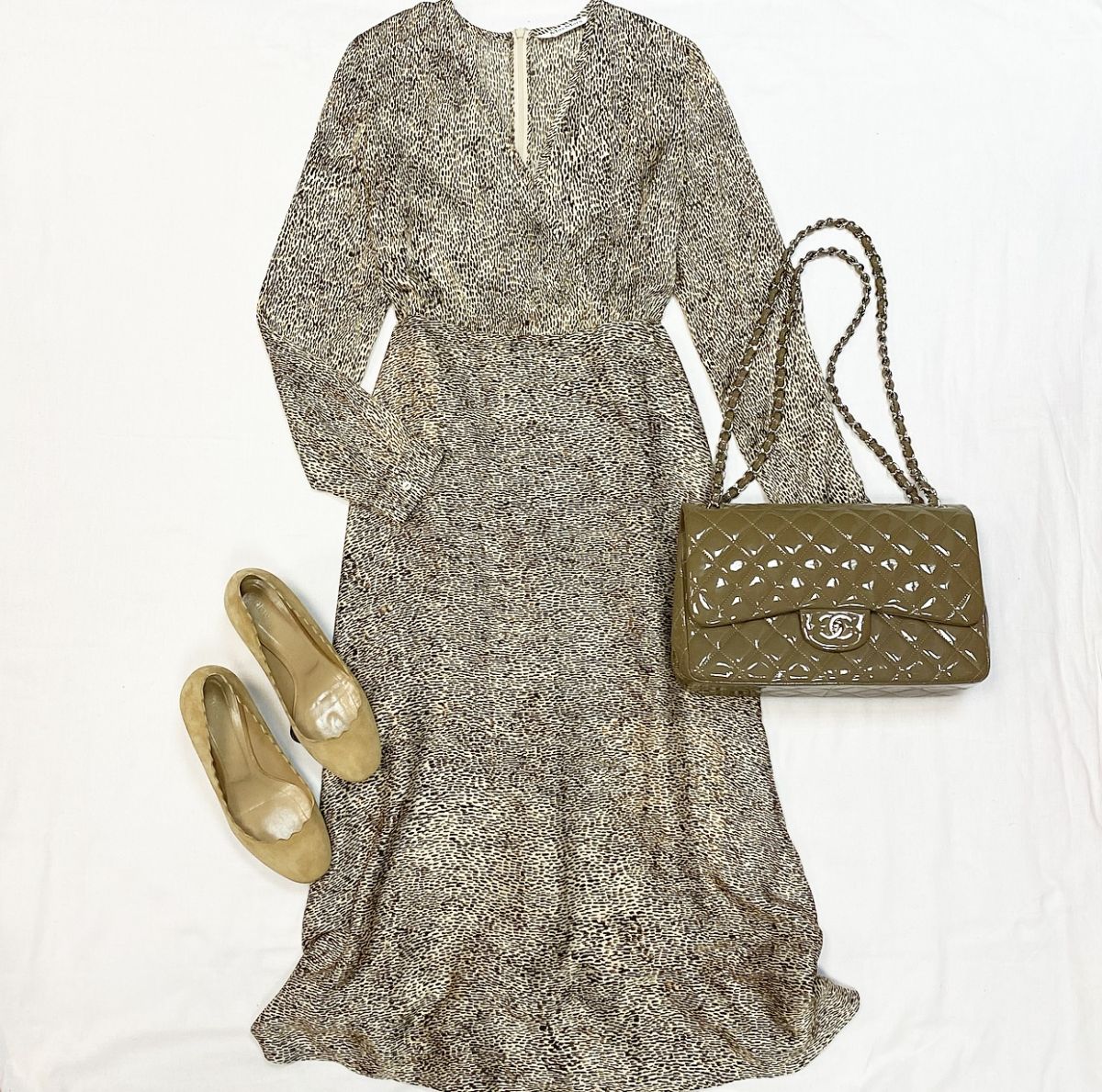 Платье / шелк / Max Mara размер 40 цена 10 770 руб Туфли Chloè размер 38 цена 15 385 рубСумка Chanel