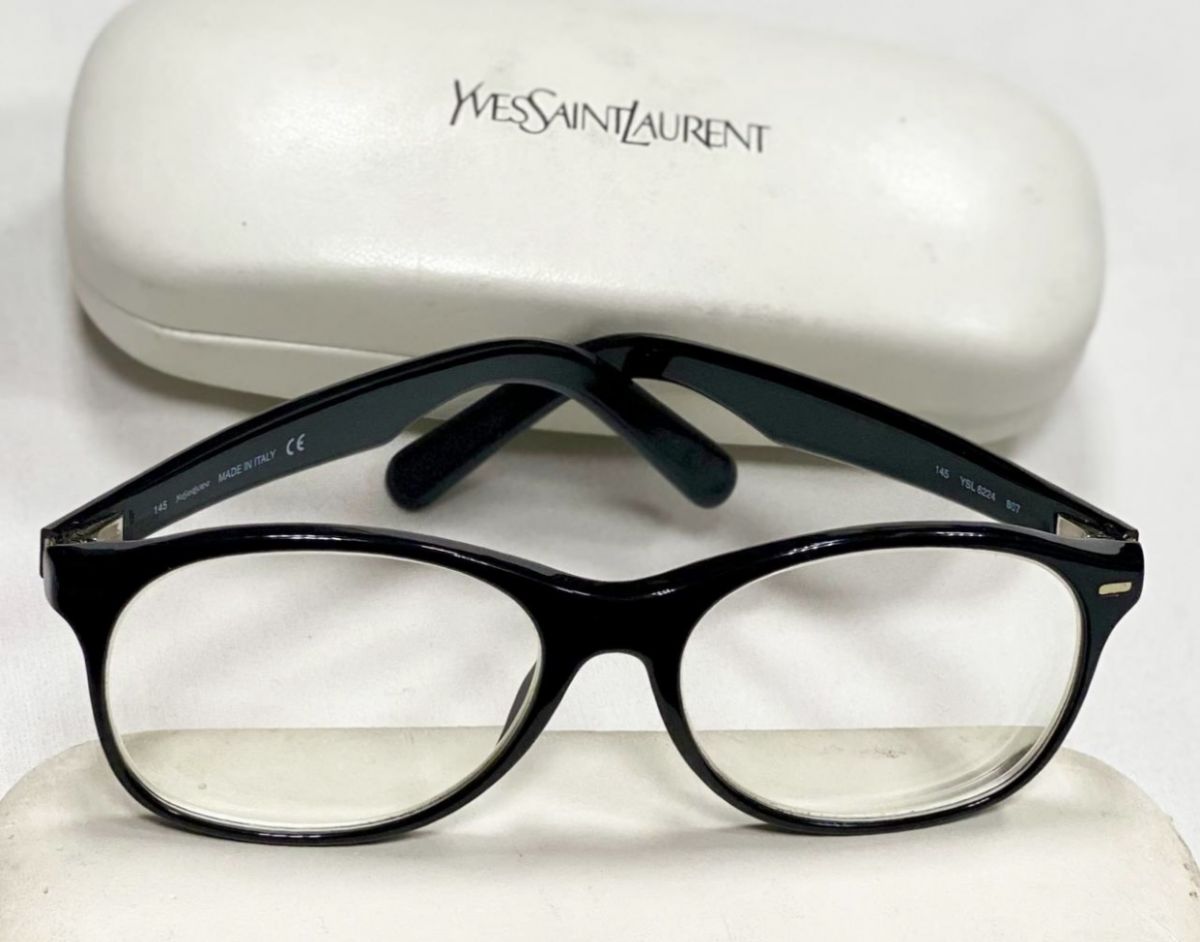 Очки / с диоптриями / Yves Saint Laurent цена 15 385 руб