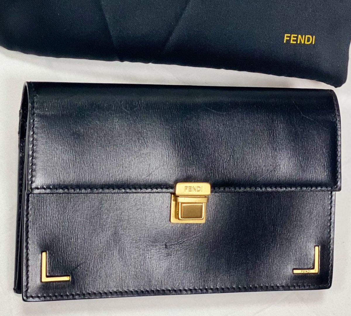 Кошелек Fendi цена 23 483 руб