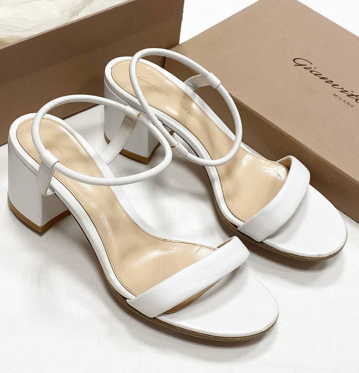 Босоножки Gianvito Rossi размер 39 цена 23 483 руб 