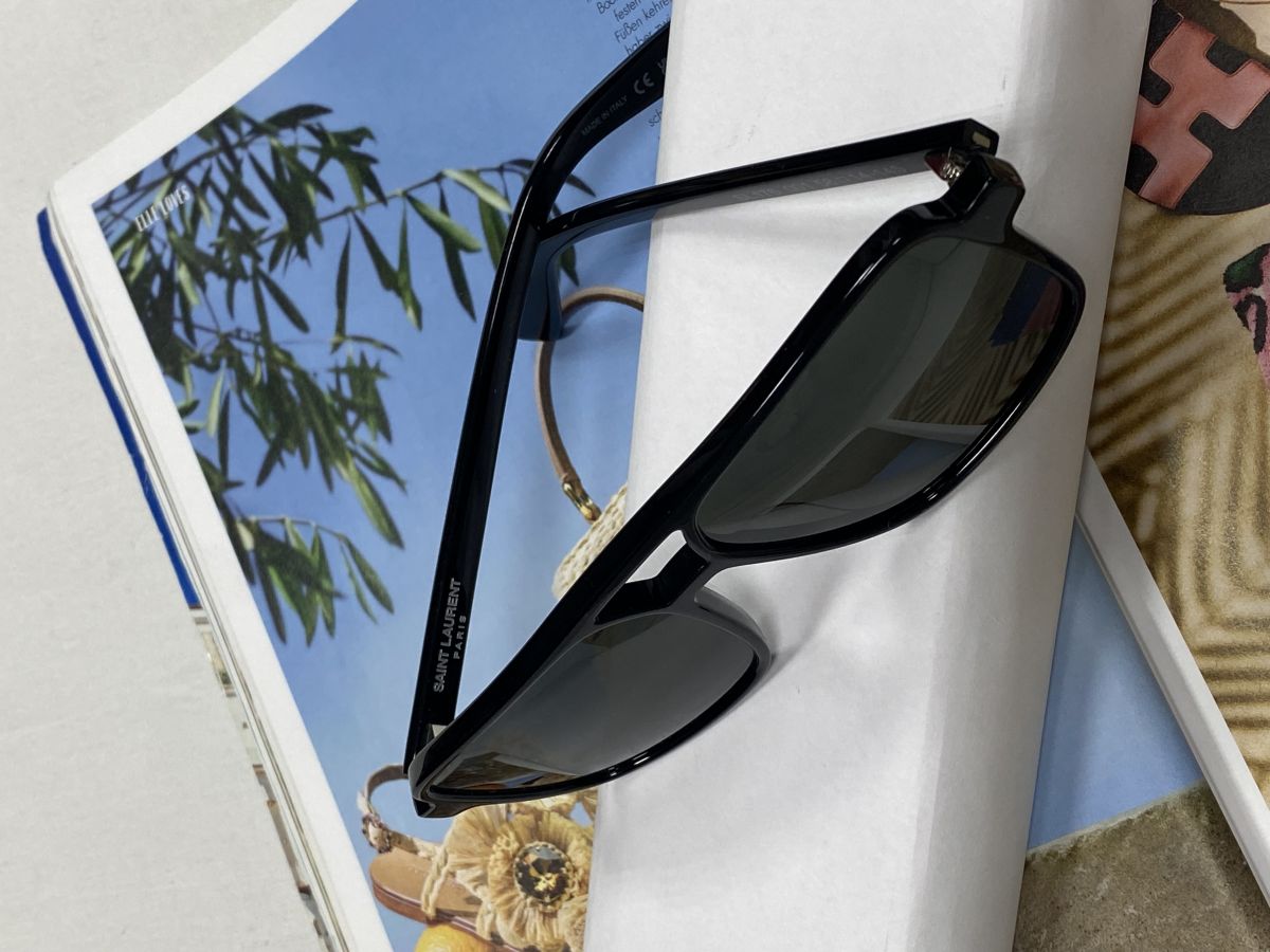 Очки Saint Laurent цена 23 483 руб