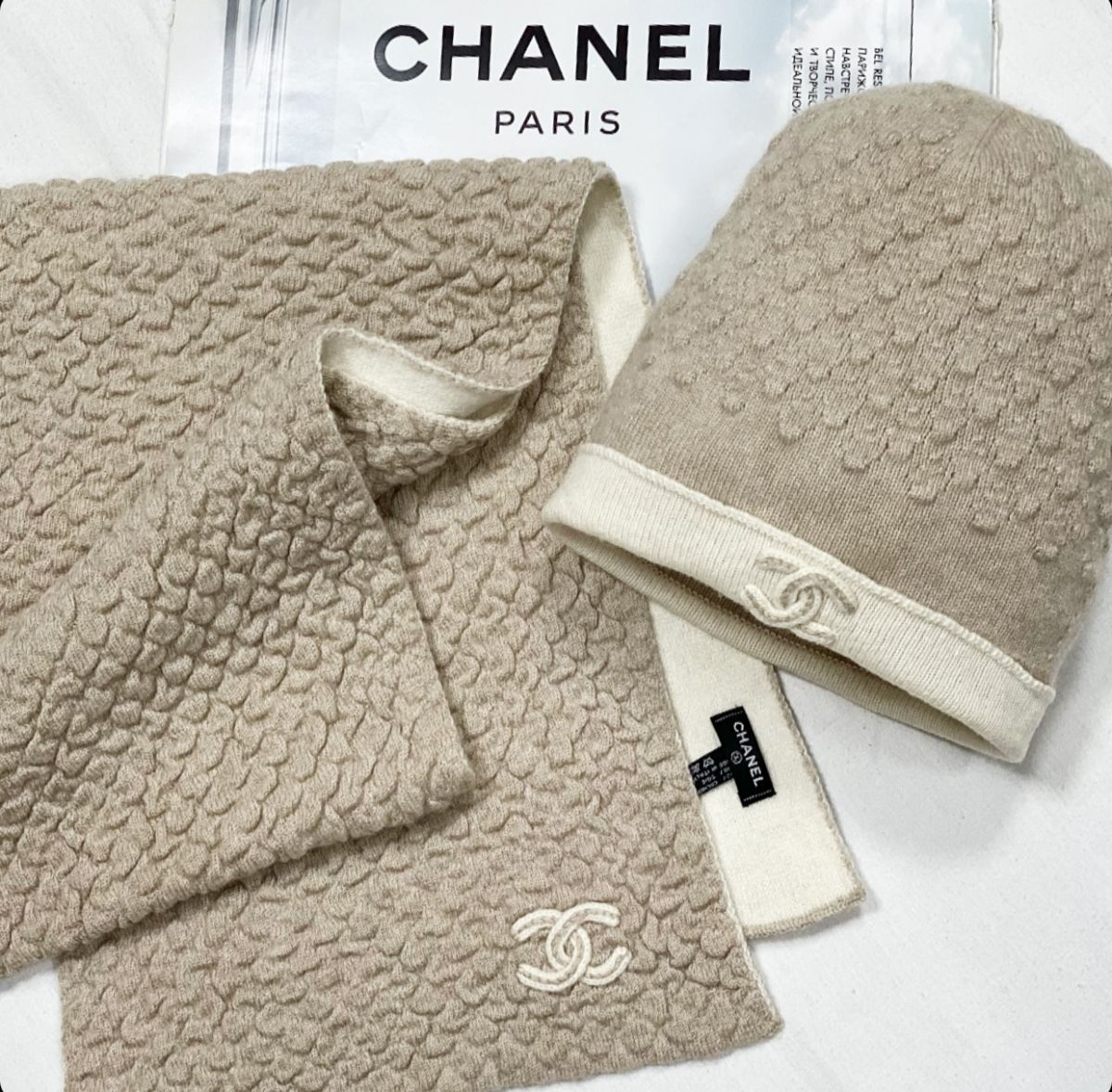 Комплект / шапка + шарф / кашемир / шелк / Chanel цена 46 155 руб 
