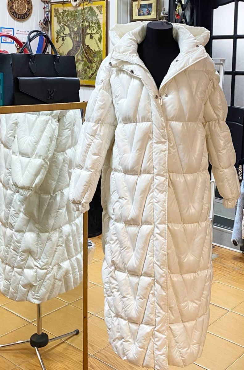 Пуховик Valentino размер 40 цена 62 620 руб