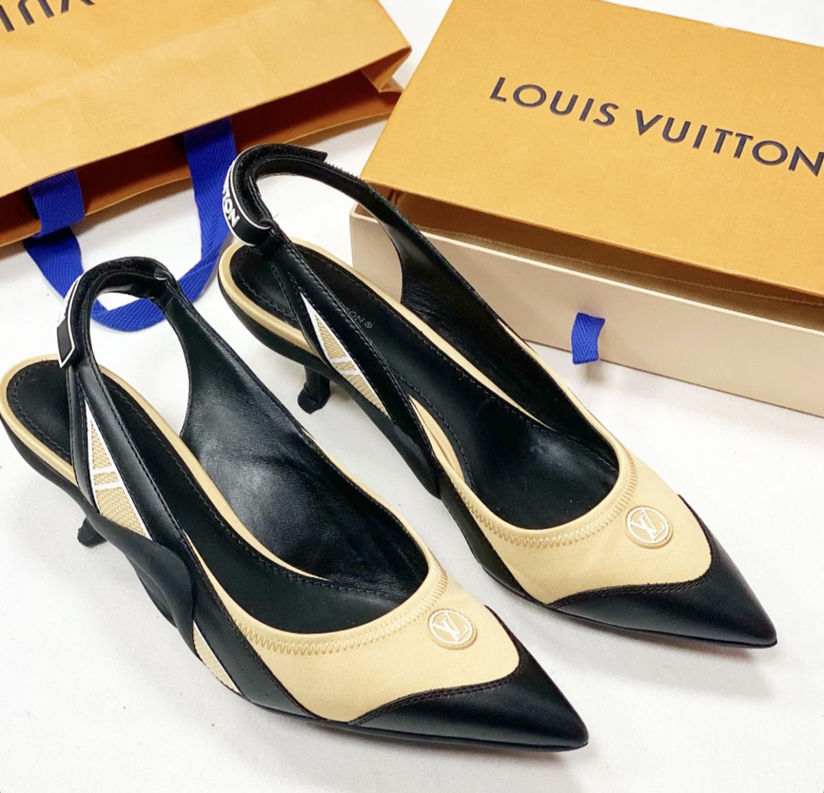 Босоножки Louis Vuitton размер 40 цена 30 770 руб 