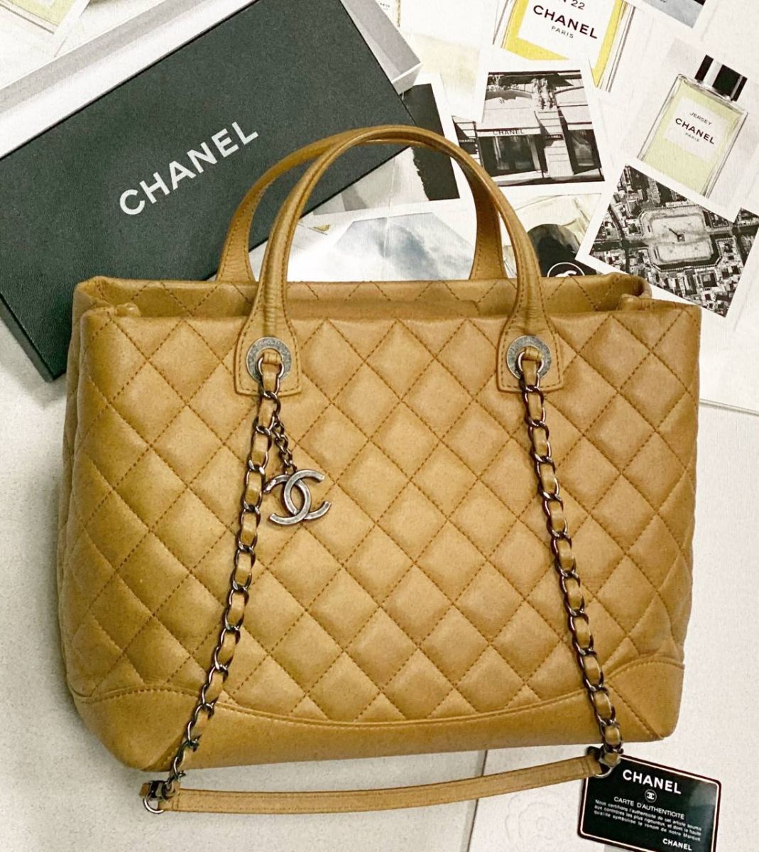 Сумка Chanel размер 30/25 цена 281 790 руб / карточка /