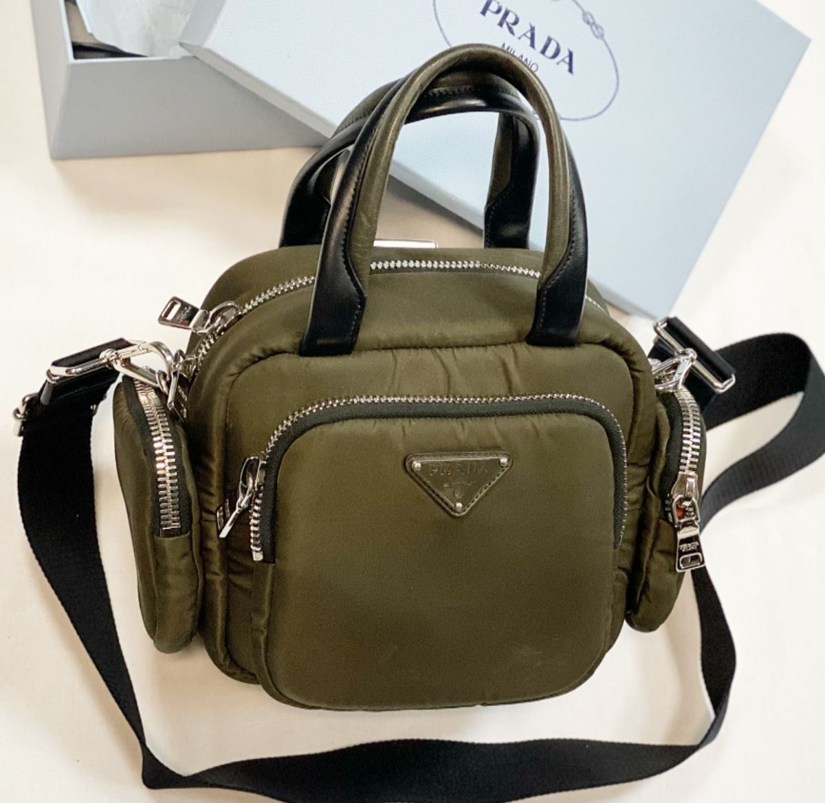 Сумка Prada размер 20/18 цена 61 540 руб 