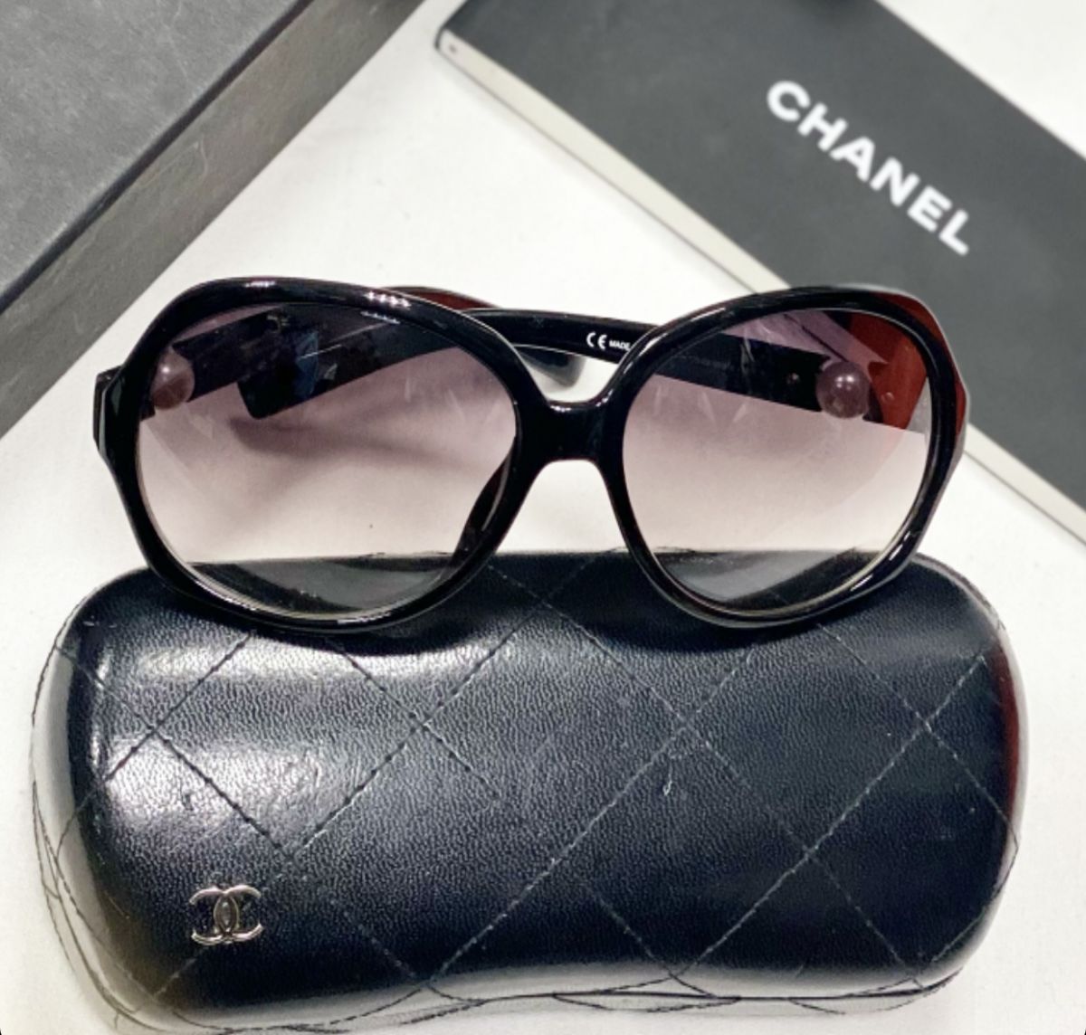 Очки Chanel цена 15 385 руб / упаковка / 