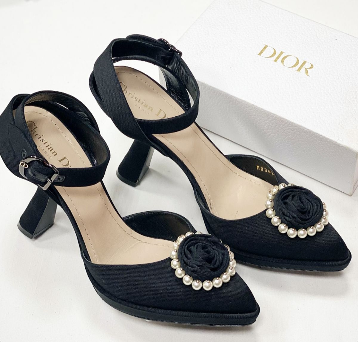 Туфли Christian Dior размер 39.5 цена 15 385 руб 
