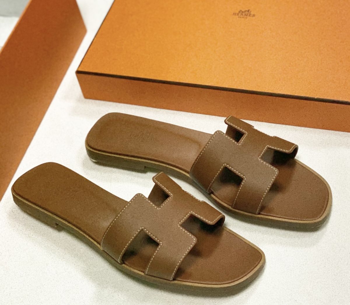 Сабо Hermès размер 40.5 цена 46 965 руб