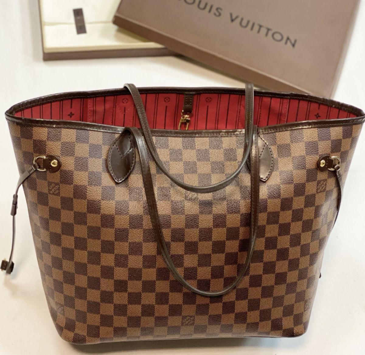 Сумка Louis Vuitton размер 32/28 цена 103 079 руб 