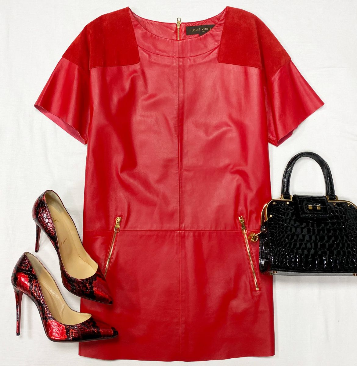 Платье / кожа / Louis Vuitton размер 34 цена 46 965 руб 
Туфли Louboutin размер 39.5 цена 39 138 руб 
Сумка / крокодил / YSL