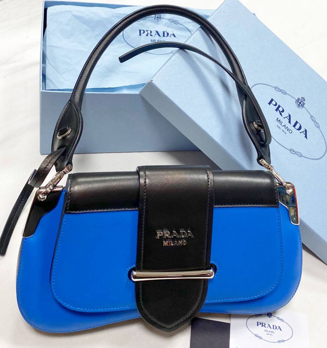 Сумка Prada размер 28/15 цена 78 275 руб