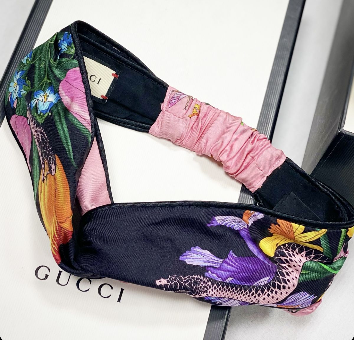 Повязка на голову Gucci цена 7 693 руб 