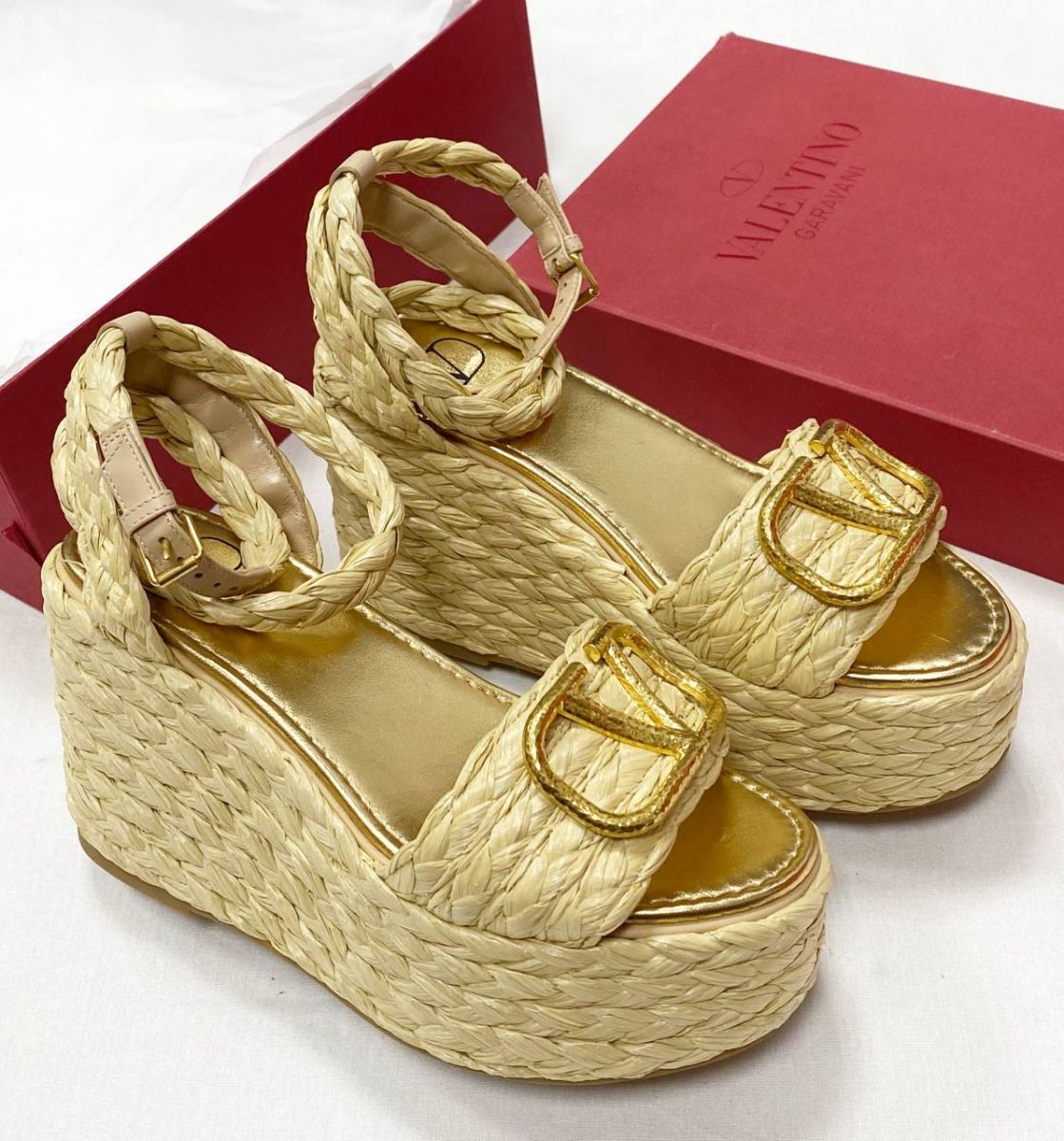 Босоножки Valentino размер 36 цена 31 310 руб