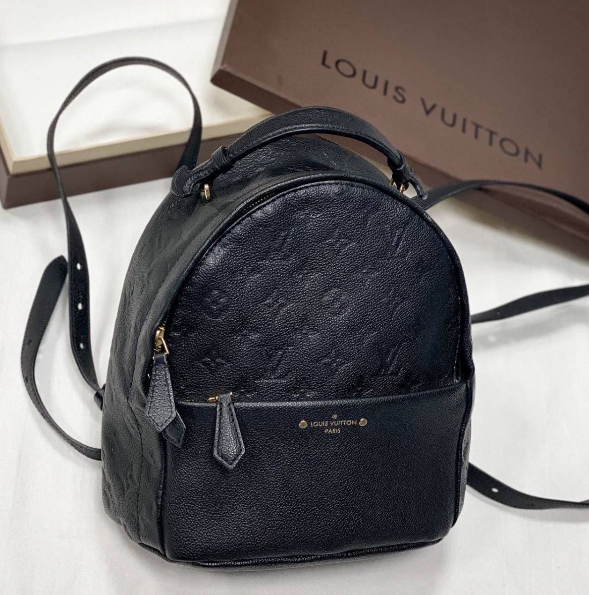 Рюкзак Louis Vuitton размер 20/25 цена 93 930 руб 