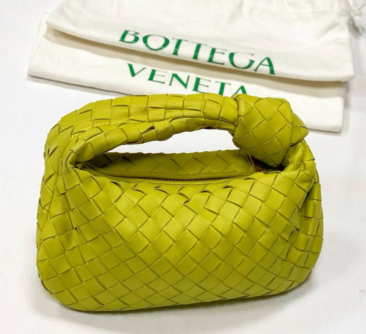Сумка Bottega Veneta размер 25/15 цена 93 930 руб