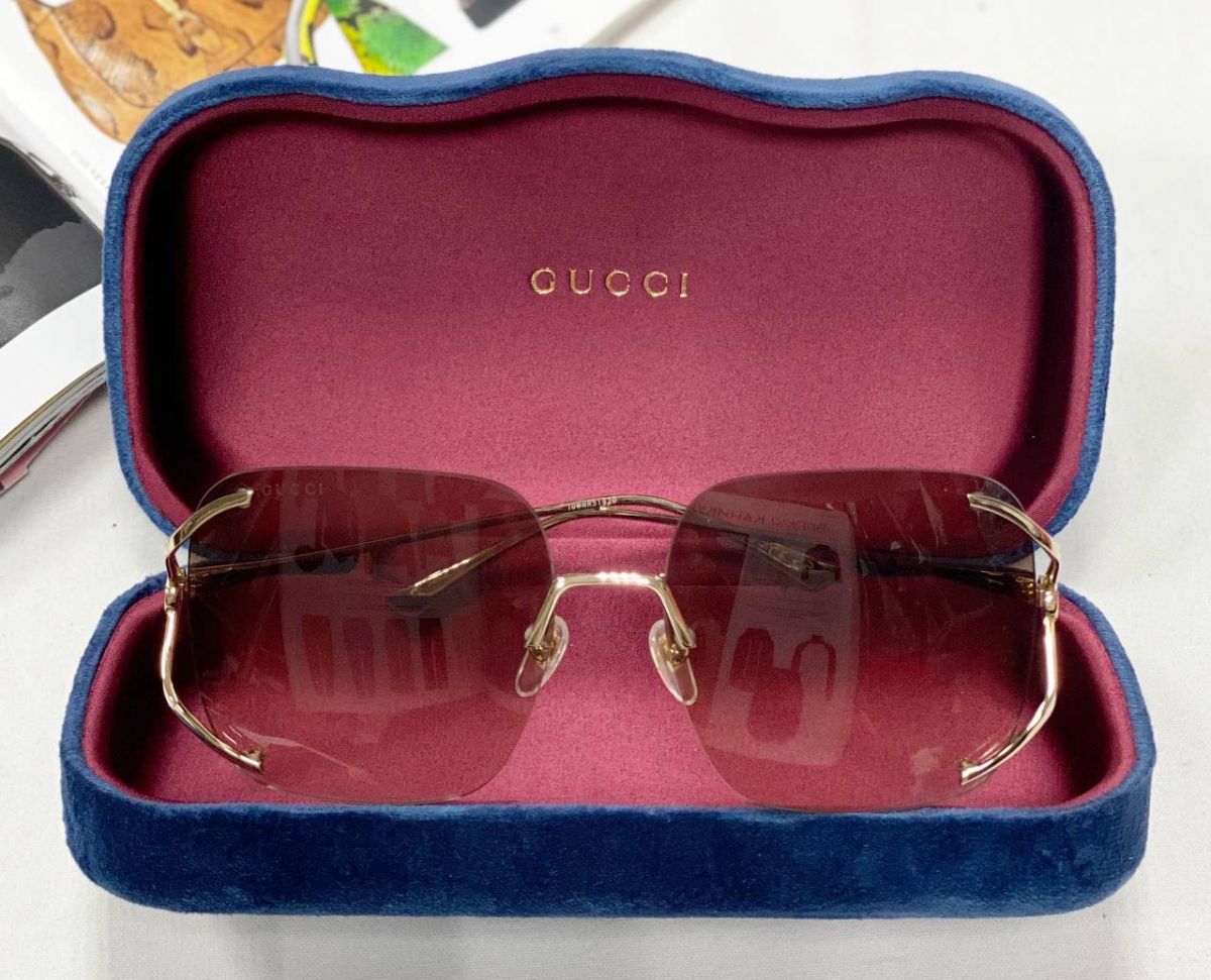 Очки Gucci цена 23 078 руб 