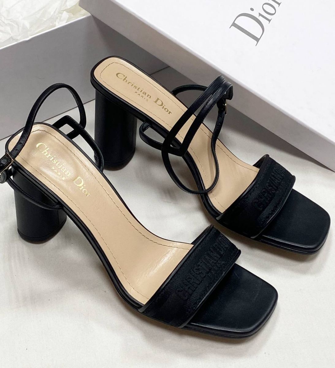 Босоножки Christian Dior размер 41 цена 43 834 руб 