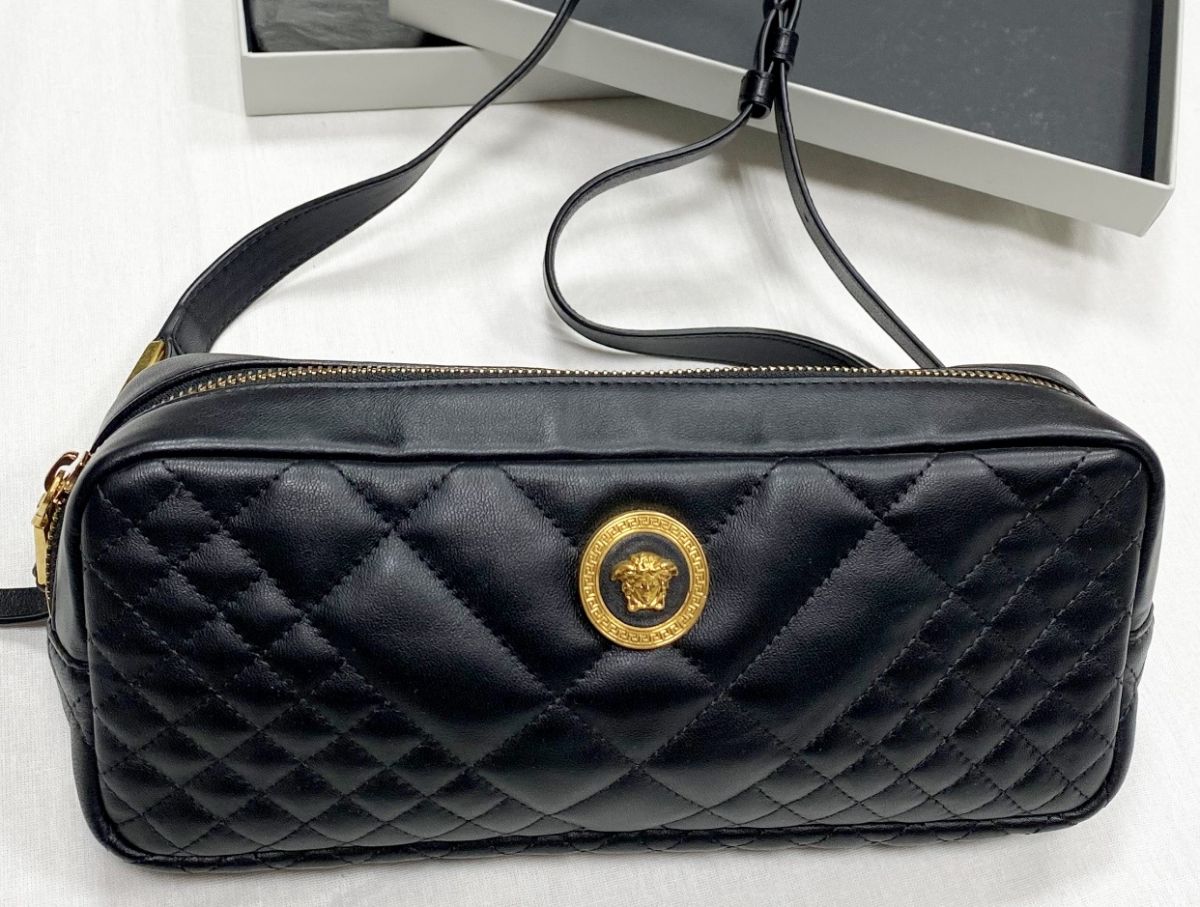 Сумка поясная Versace размер 25/11 цена 39 138 руб