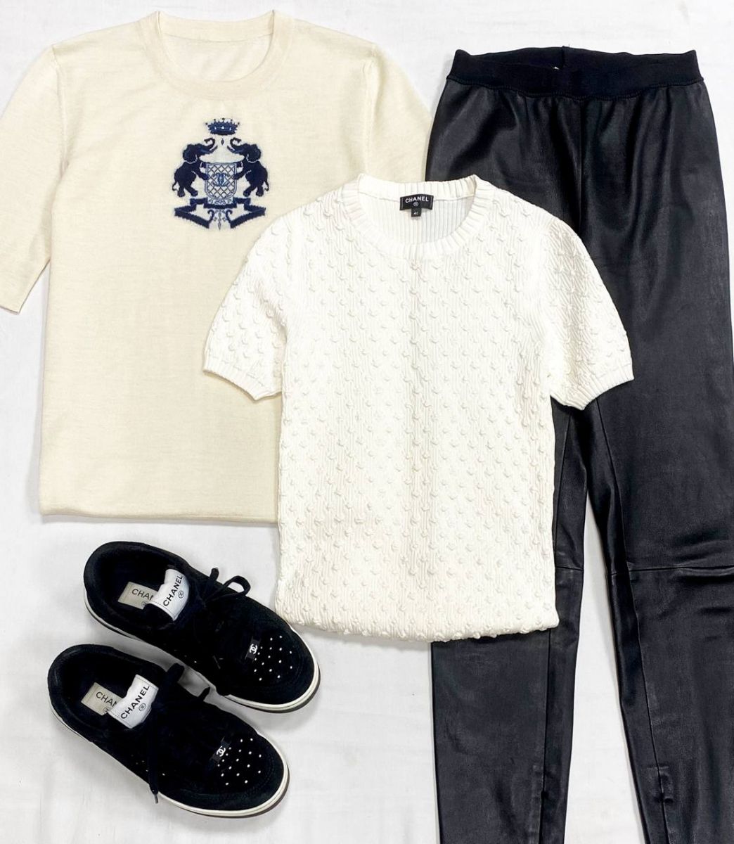 Кофты Chanel размер 40 цена по 46 965 рубБрюки/кожа/ Elie Saab размер S цена 54 793 рубКроссовки Chanel размер 38.5 цена 46 965 руб