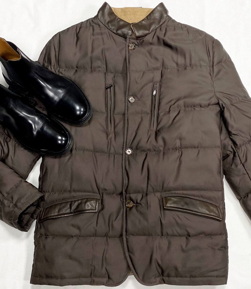 #mechtamen Пуховик Kiton размер 56 цена 125 240 руб
Ботинки Doucals размер 42 цена 23 483 руб