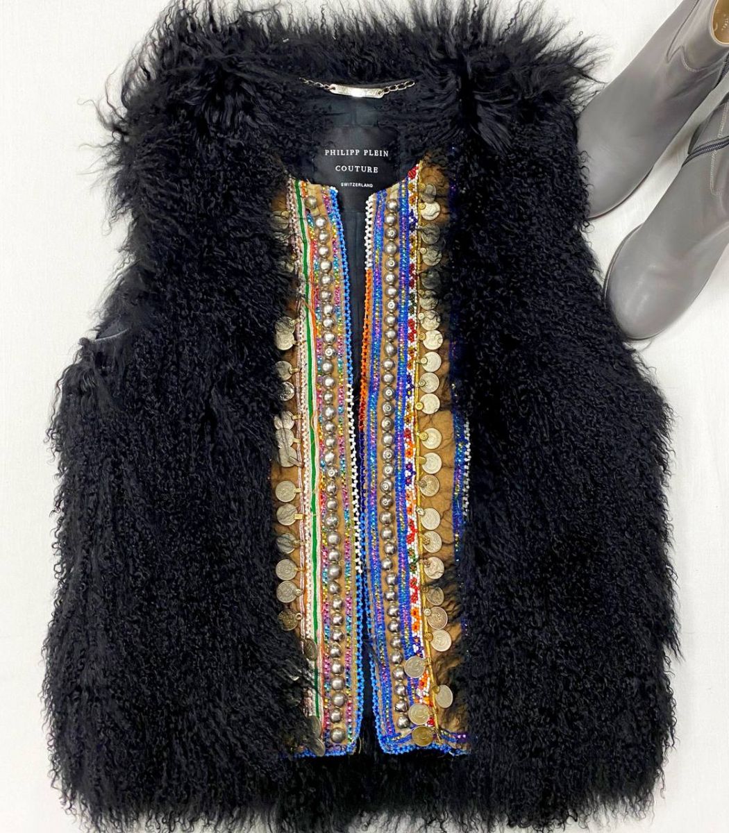 Жилет / мех овчины / отделка бисер / металл / Philipp Plein размер XL цена 31 310 руб