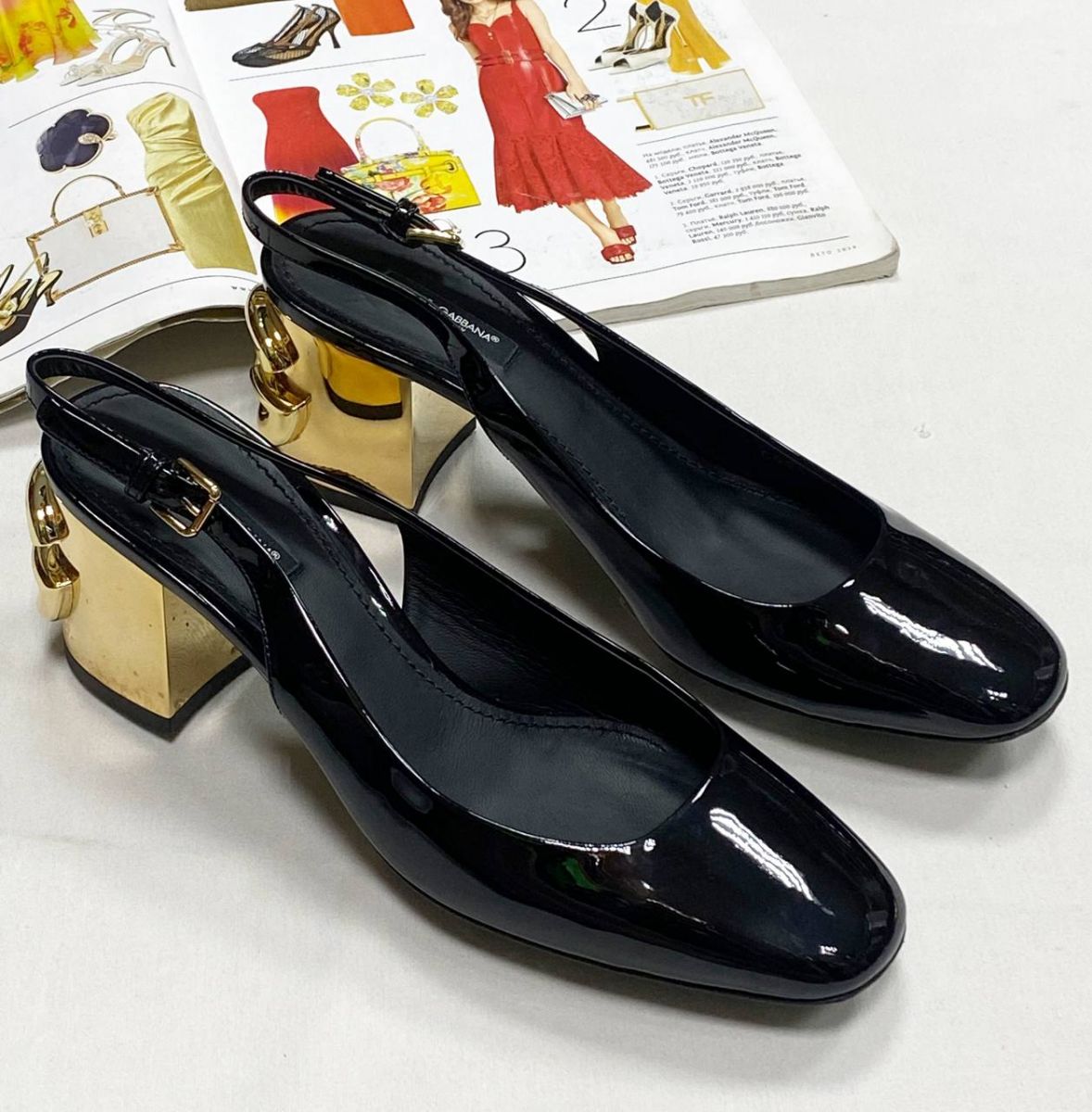 Босоножки Dolce Gabbana размер 39 цена 39 138 руб 