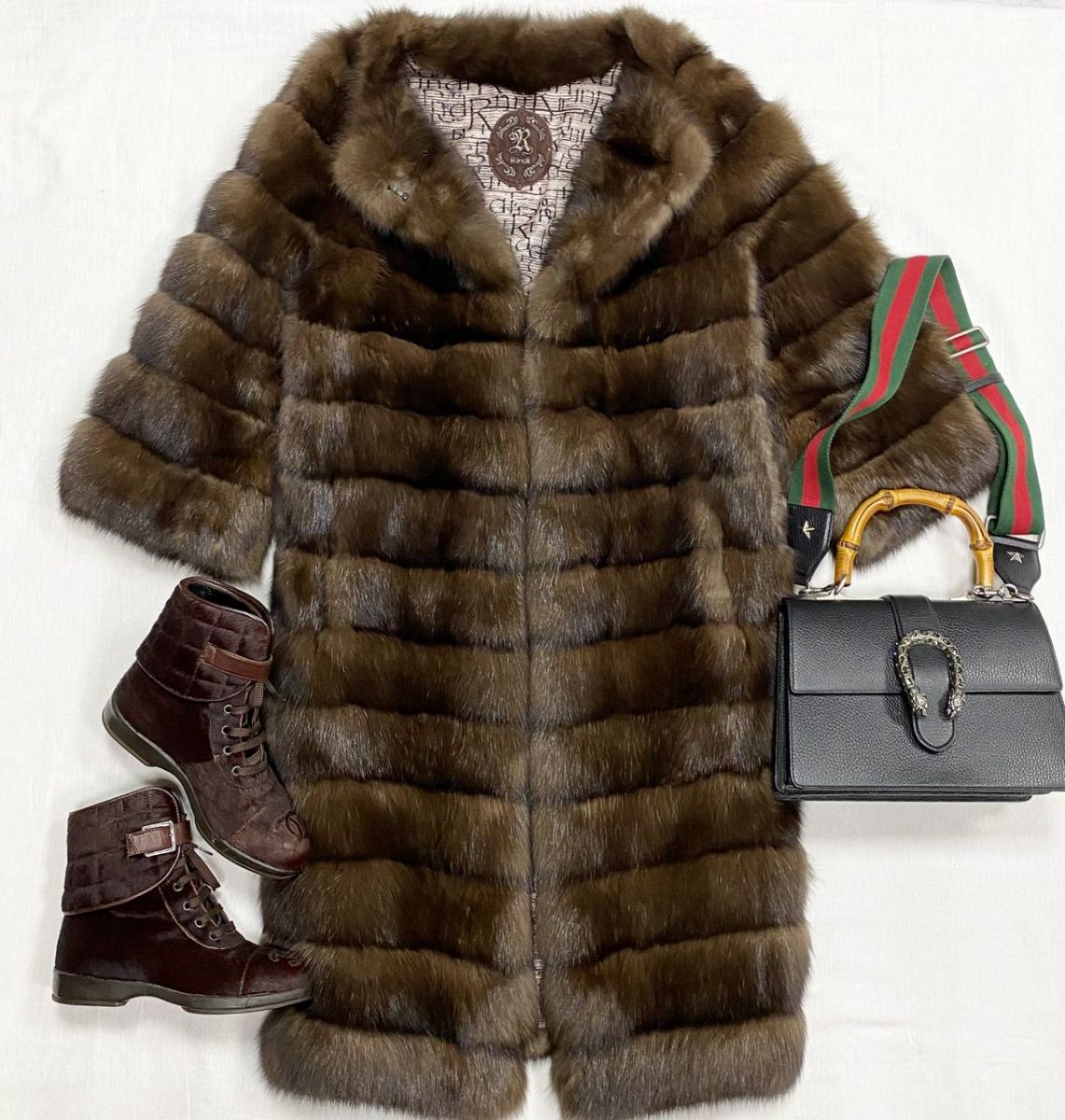 Шуба /мех соболя / Rindi размер 44 цена 570 000 руб