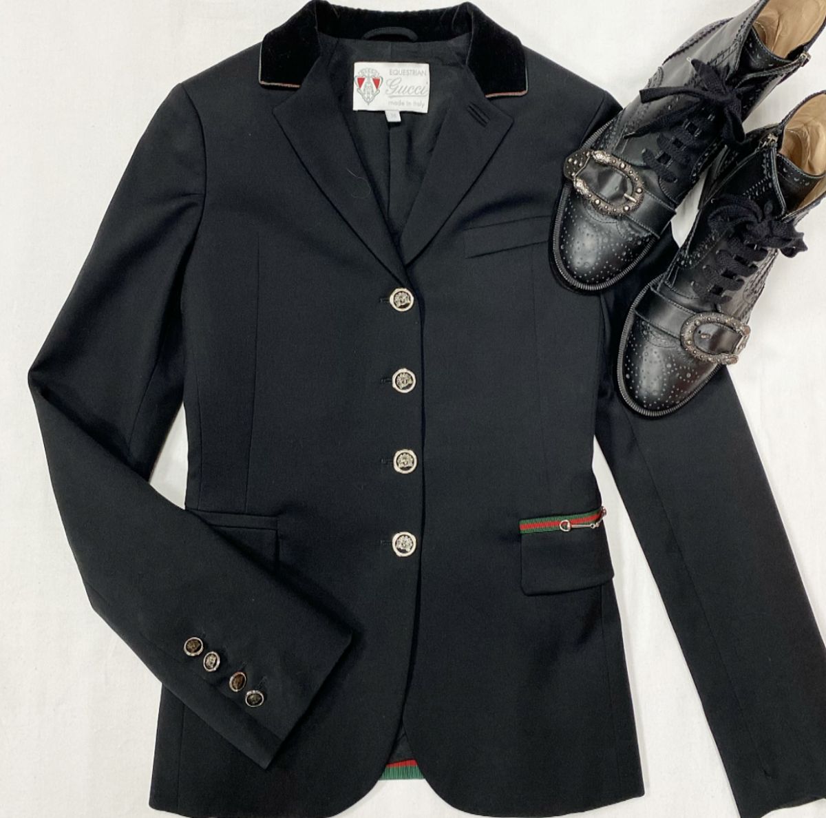 Жакет Gucci размер 36 цена 23 078 руб Ботинки Gucci размер 36.5 цена 30 770 руб