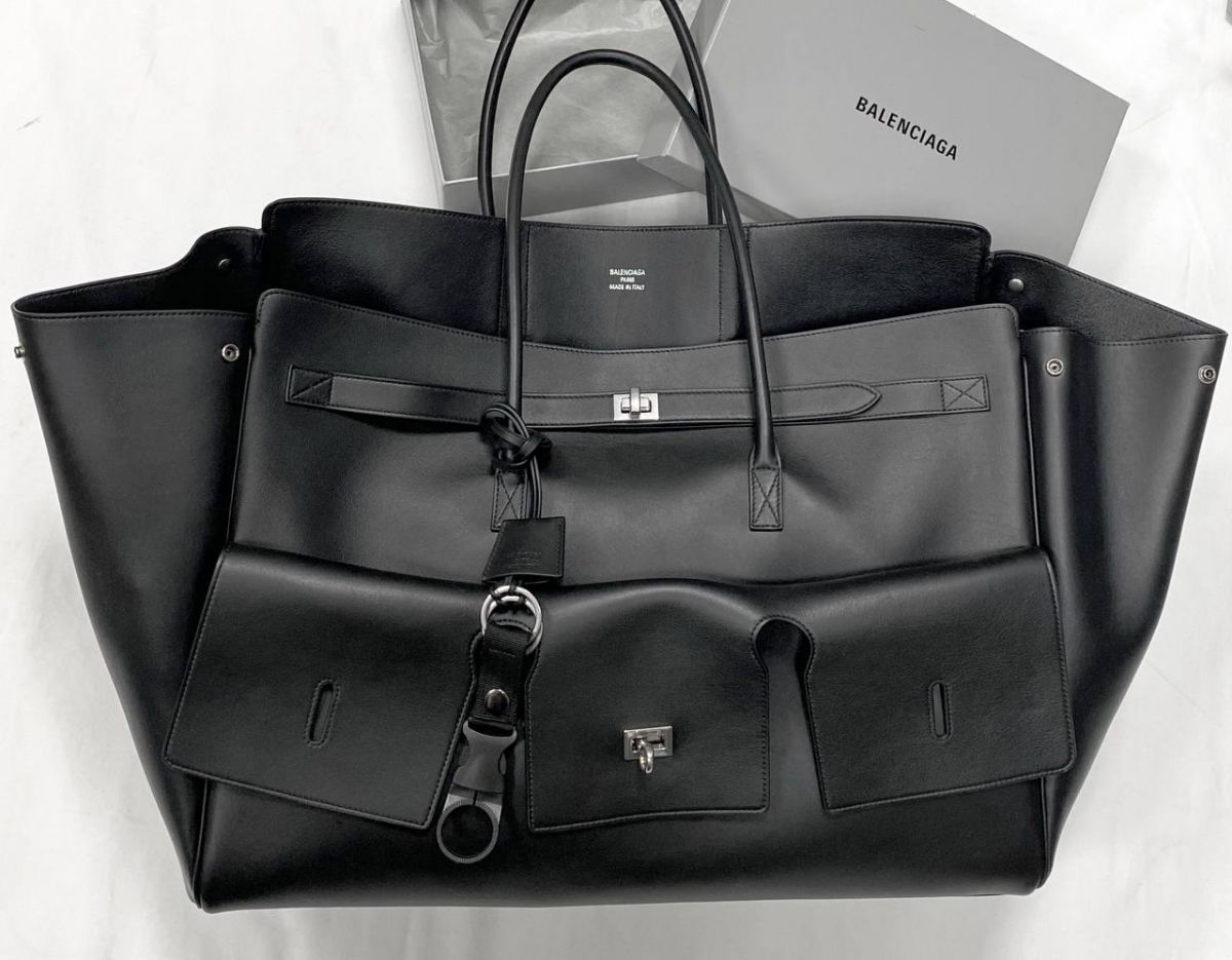 Сумка Balenciaga размер 50/35 цена 234 825 руб