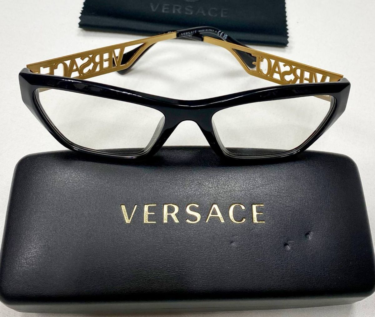 Очки Versace цена 25 048 руб / новые /