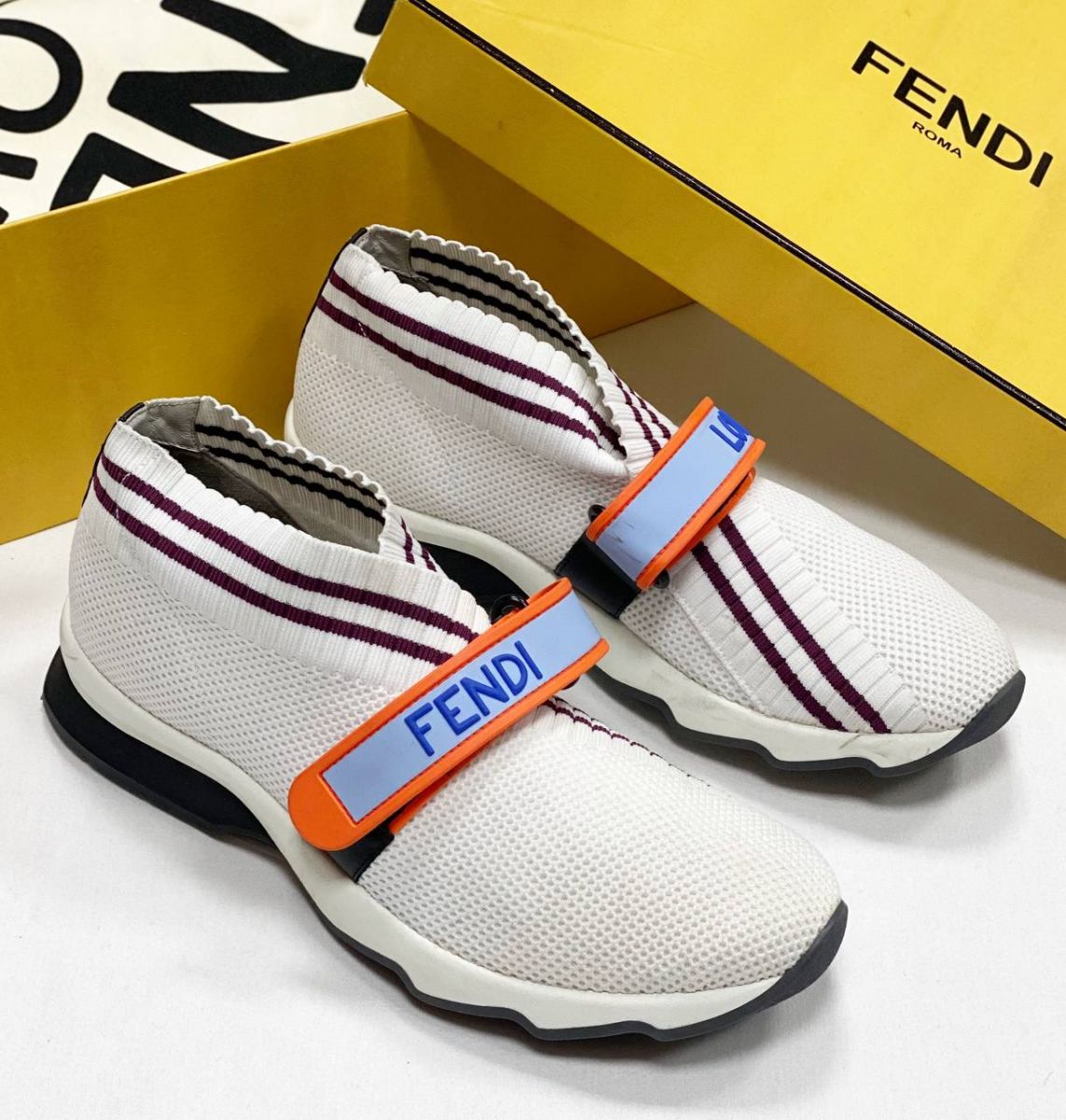 Кроссовки Fendi размер 38 цена 23 078 руб