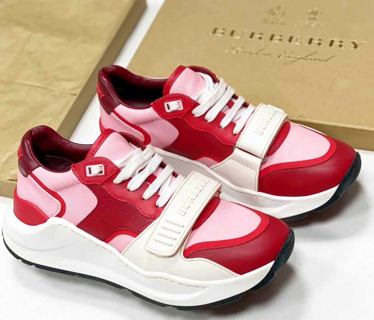 Кроссовки Burberry размер 40.5 цена 31 310 руб 