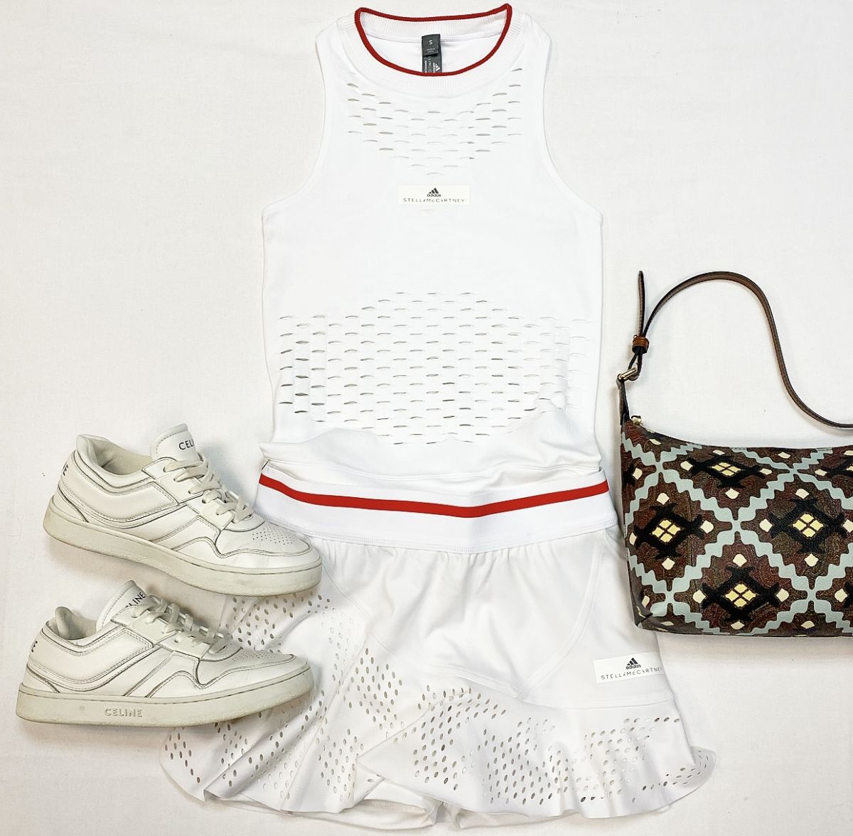Костюм Stella McCartney adidas размер S цена 18 463 руб Кроссовки Celine размер 37 цена 15 385 рубСумка Etro