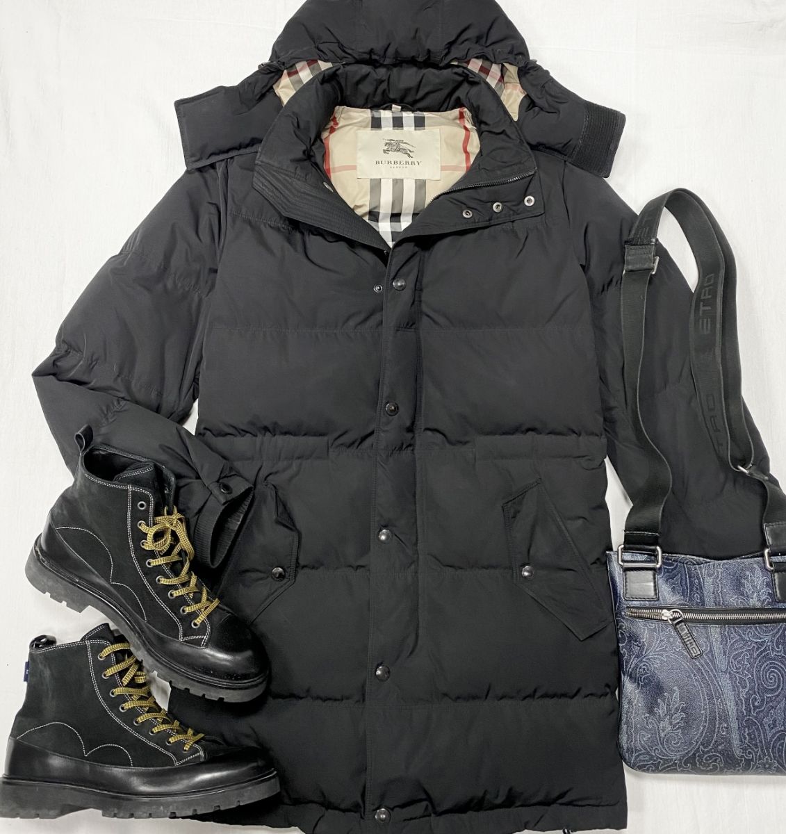 #mechtamen Пуховик Burberry размер L цена 31 310 руб 
Ботинки Paul Smith размер 45 цена 15 655 руб 
Сумка Etro 