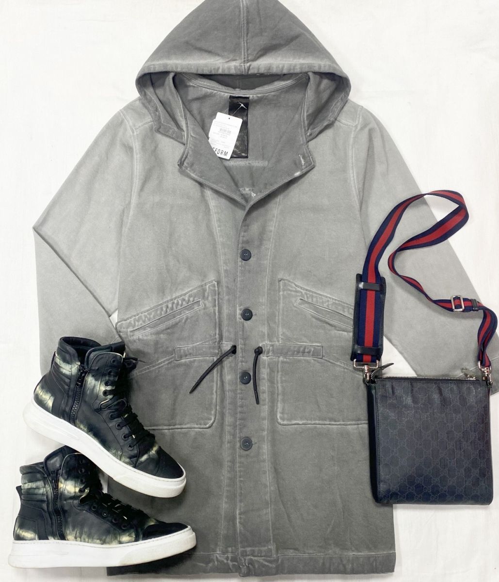 #mechtamen Парка Neworker-Armure Isaac Sellam размер M цена 31 310 руб 
Кеды Bruno Bordese размер 45 цена 12 524 руб
Сумка Gucci